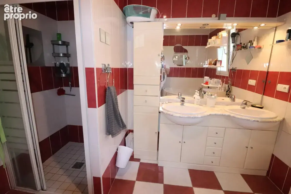 Maison traditionnelle à vendre 7 pièces MATHA (17) - photo 18