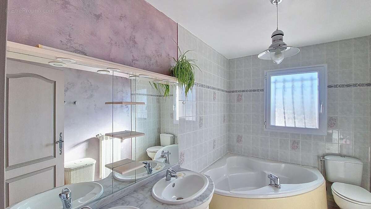 Maison à MARGUERITTES