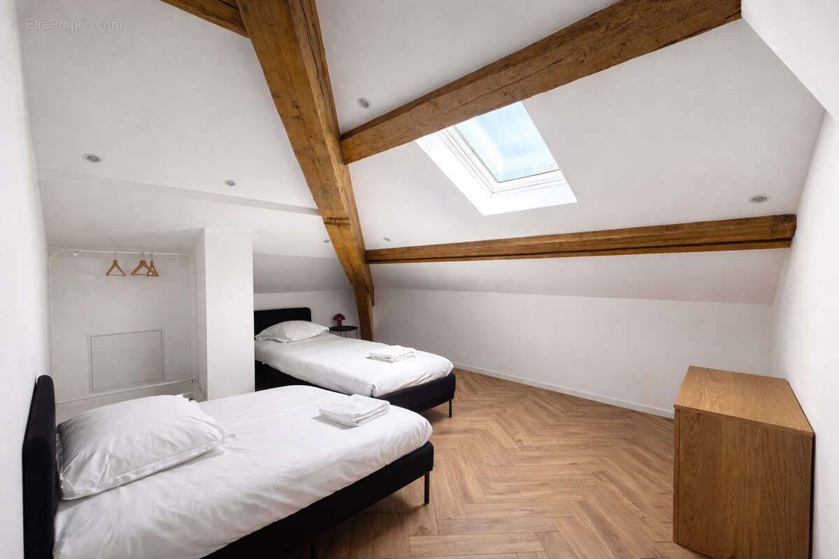 Appartement de prestige 144 m² , Immeuble historique , Centre-ville de Nîmes - photo 11