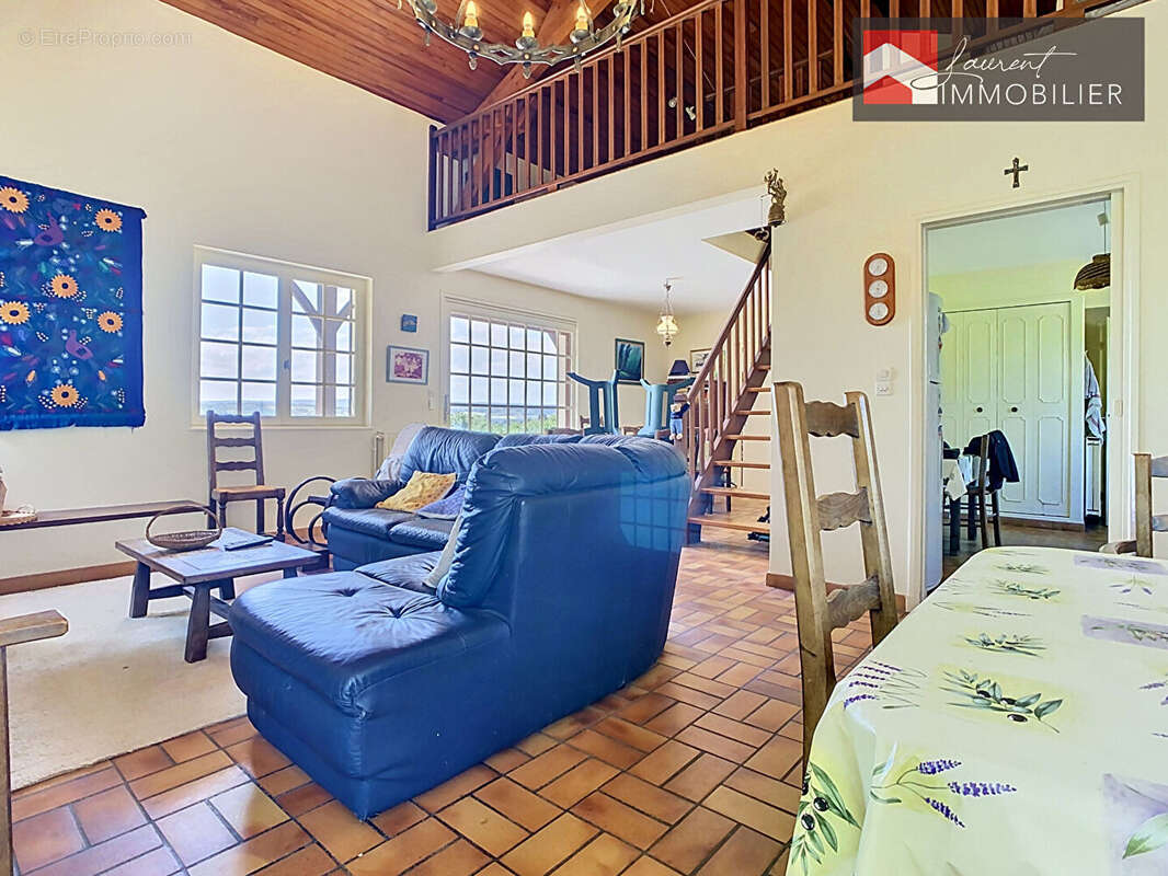 EXCLUSIVITE: Propriété familiale de charme à LACROST - photo 11