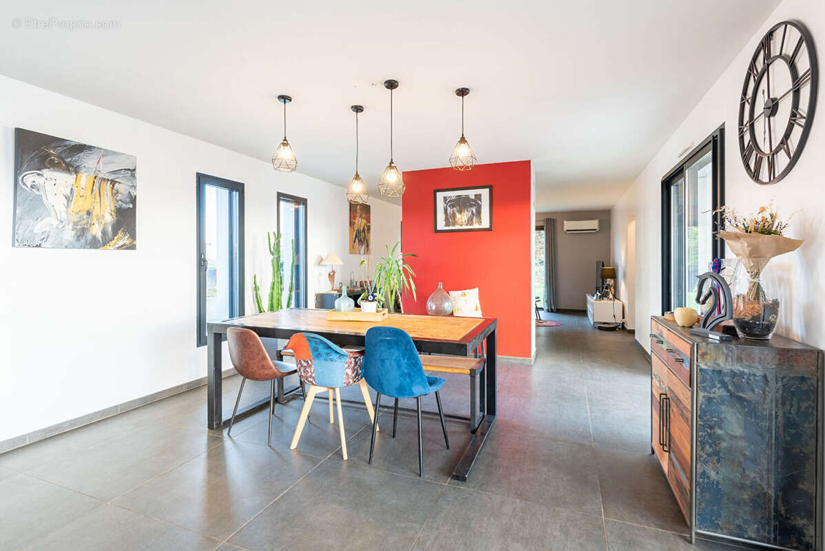 Maison à MOUSCARDES