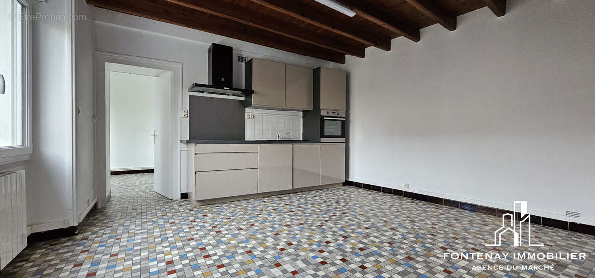 Maison à L'ORBRIE