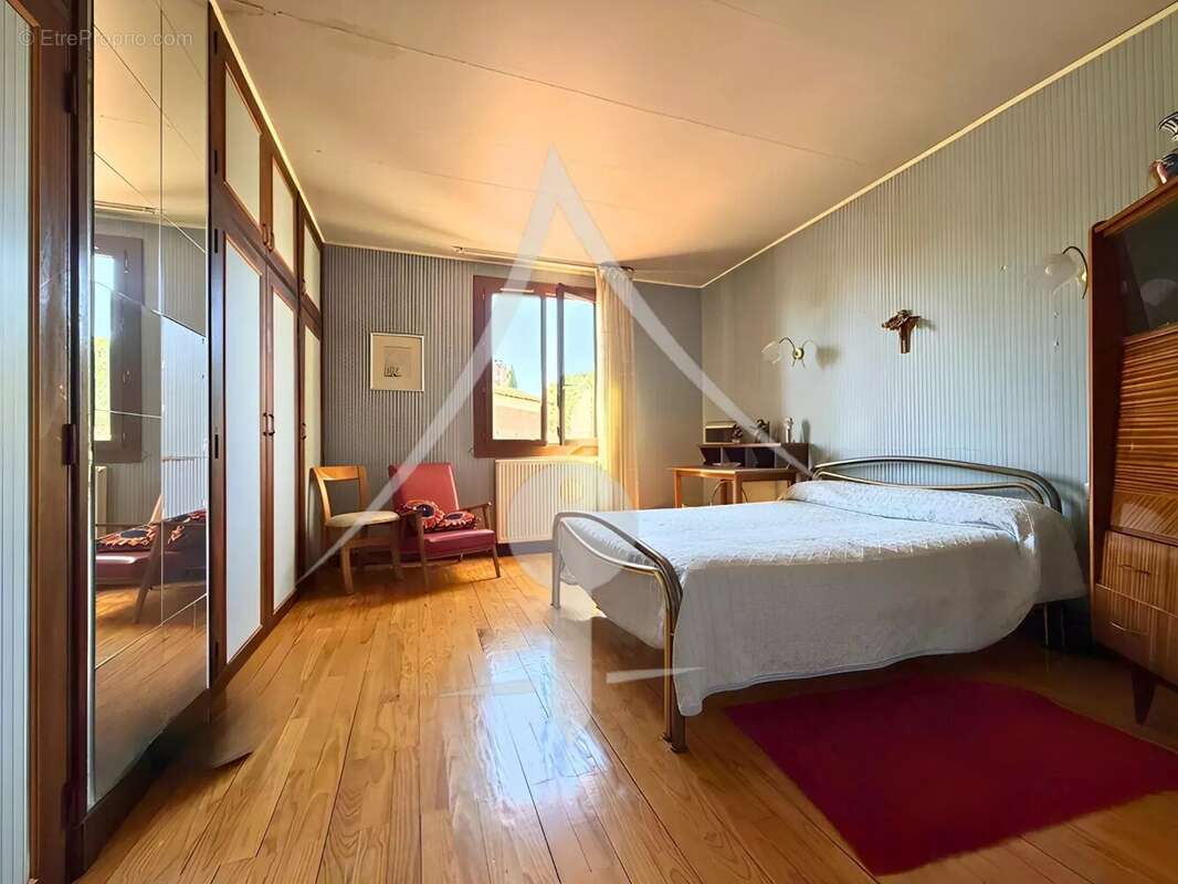 Maison à LAVERNOSE-LACASSE