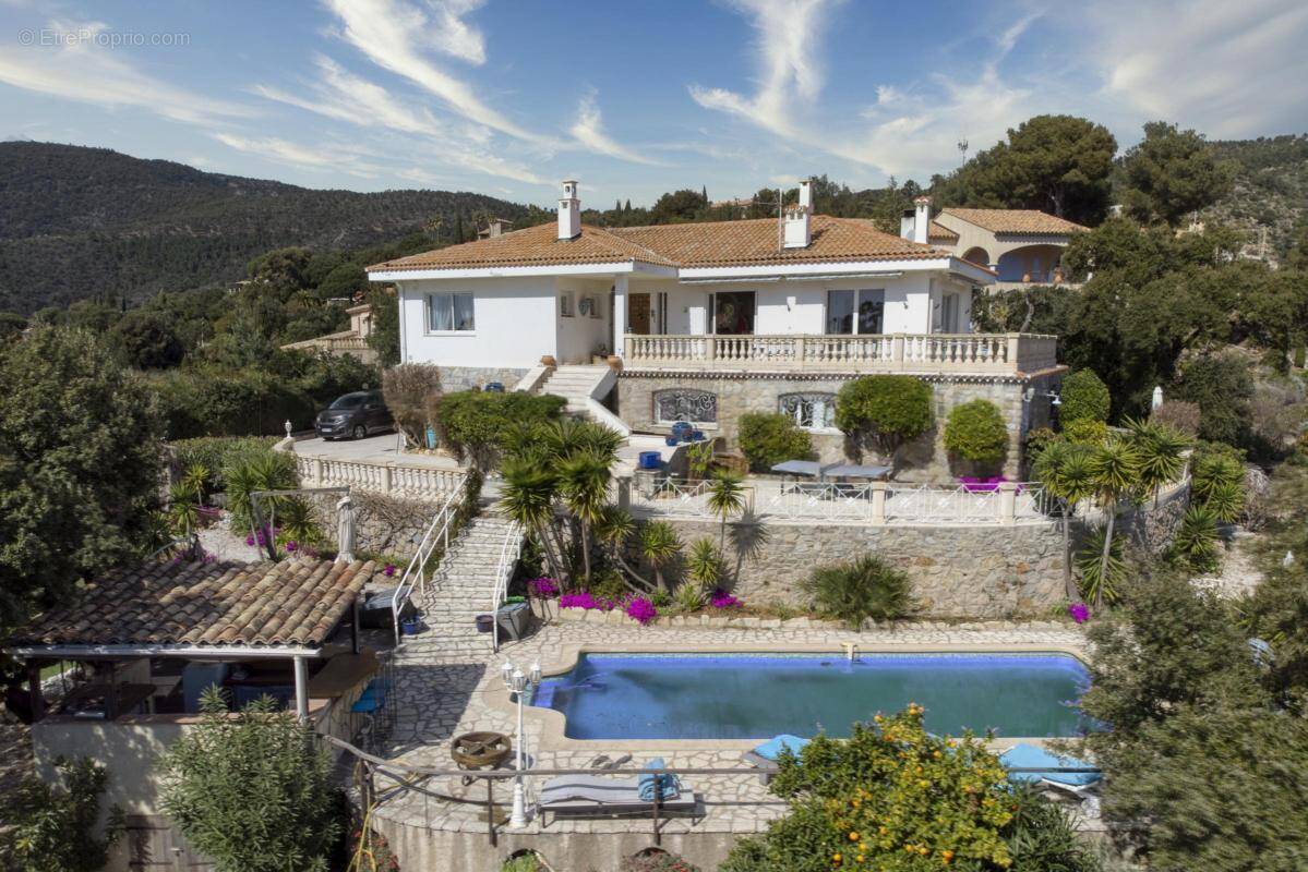 Maison à RAYOL-CANADEL-SUR-MER