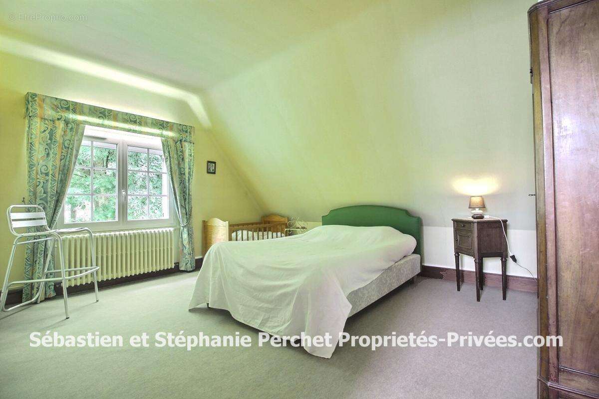 Maison à SAINT-PERAVY-LA-COLOMBE