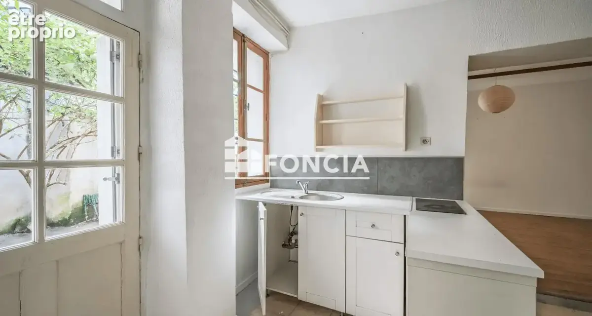 EXCLUSIVITE FONCIA quartier TALENSAC :  T2 de 34.45 m2 avec terrasse sur cour intérieure au cœur d'un immeuble ancien, à proximi - photo 4