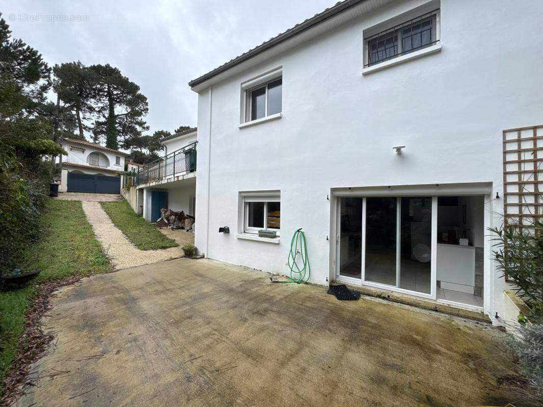Maison à SAINT-PALAIS-SUR-MER
