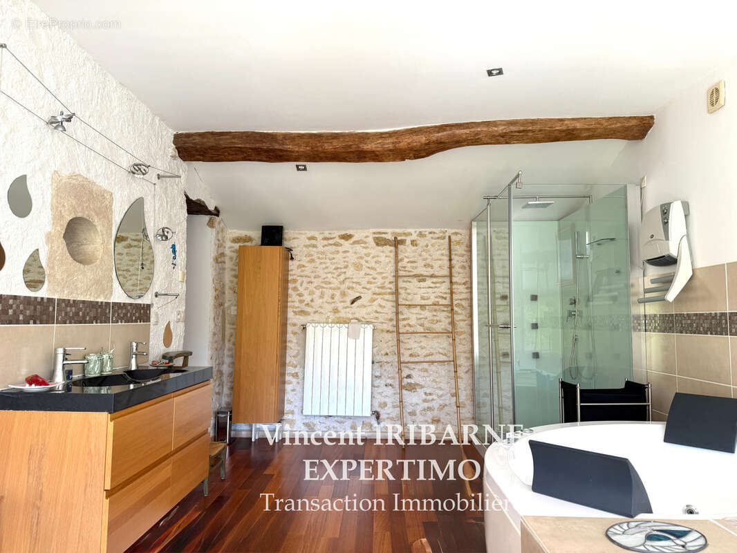 Maison à LA CHAPELLE-DES-POTS