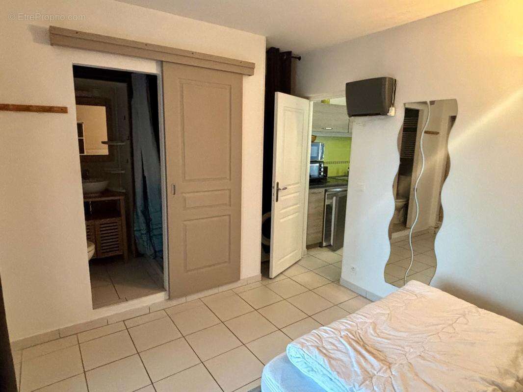 Appartement centre bourg Saint-Georges d'Oléron - photo 4