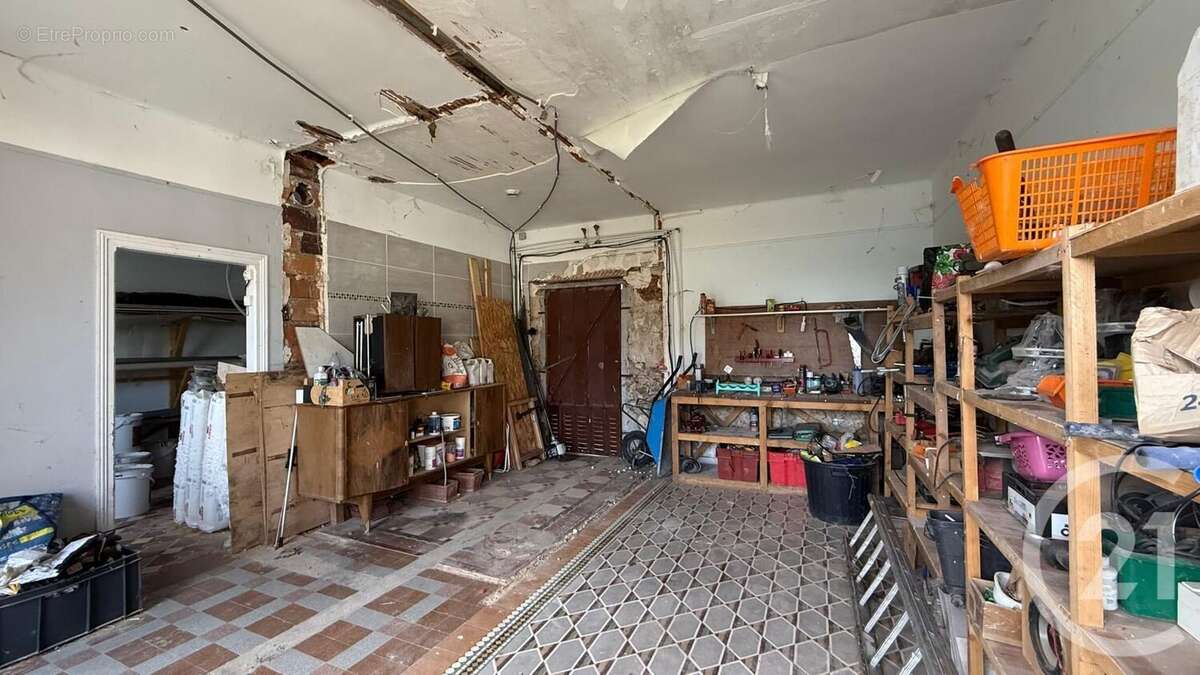 Maison à VILLETHIERRY