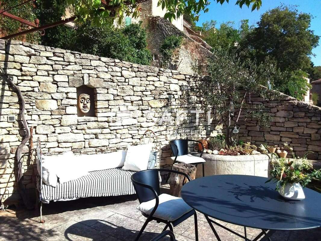 Photo 2 - Maison à SAUMANE-DE-VAUCLUSE