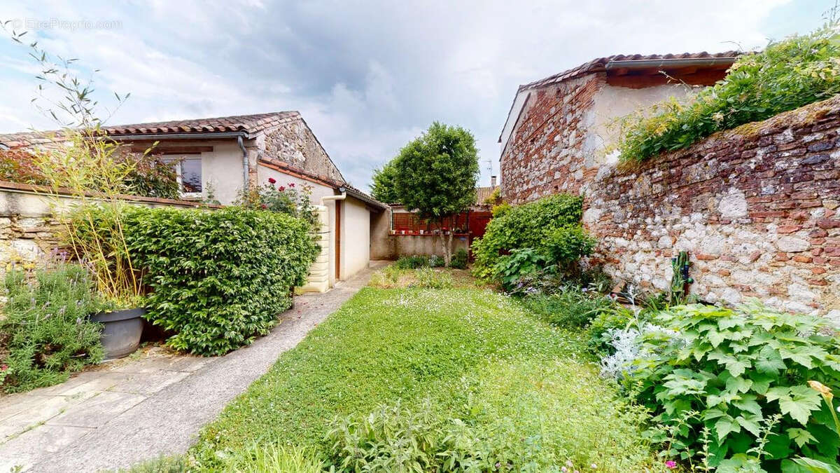 Maison à AUVILLAR