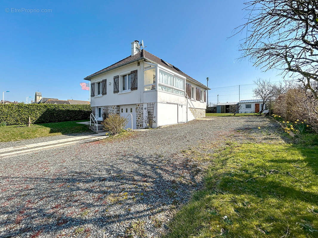 Maison à GOUVILLE-SUR-MER