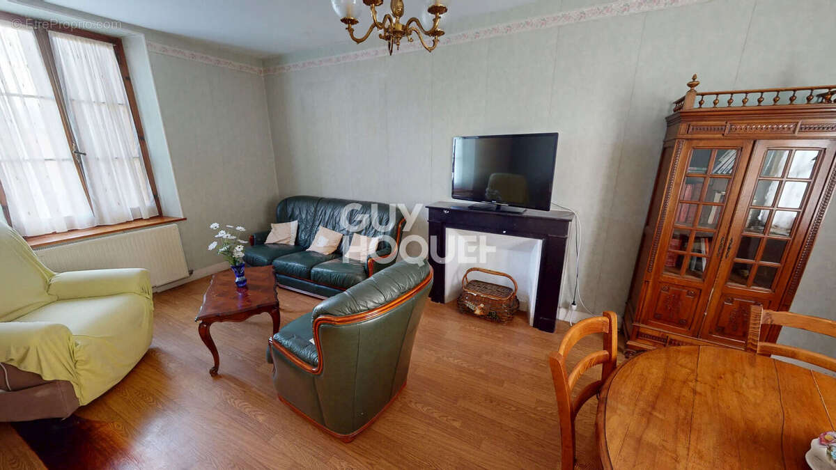 Maison à CHAPAREILLAN