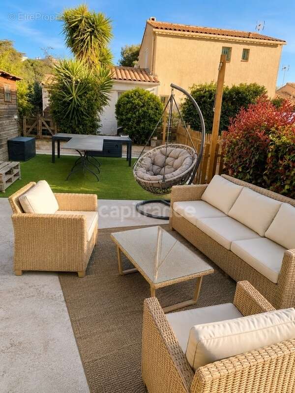 Appartement à vendre 3 pièces LA CIOTAT (13) - photo 9