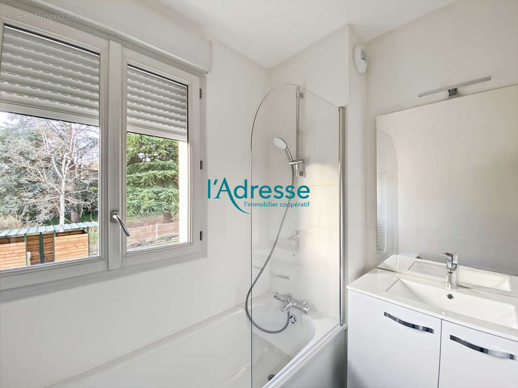 Maison à OINVILLE-SUR-MONTCIENT