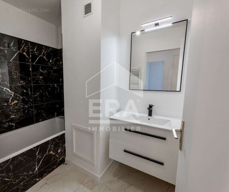 Appartement à SAINT-GENIS-LAVAL