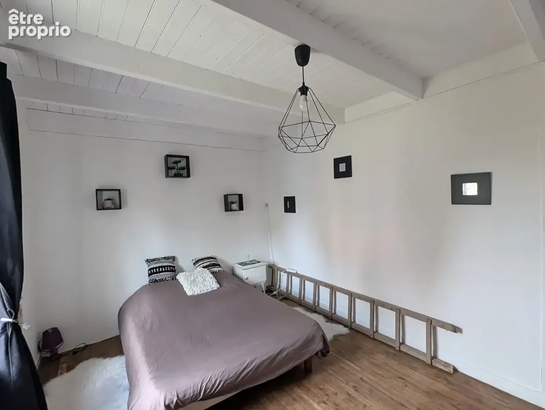 Maison en pierre à vendre à Saint-Broladre - 3 chambres et terrain de 463 m² - photo 8