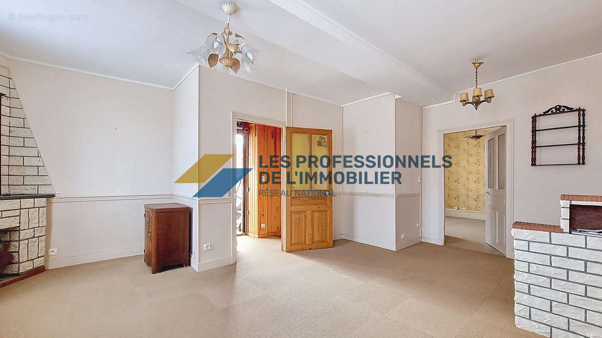Maison à BRANSLES