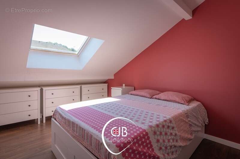 Appartement rénové à Montmélian avec terrasse et vue Mont-Blanc - photo 12