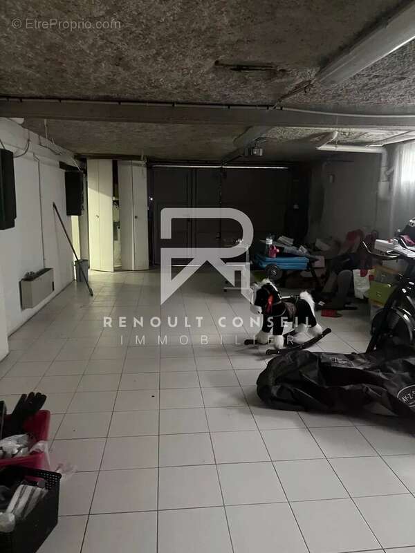 Maison à SAINT-ETIENNE-DU-ROUVRAY