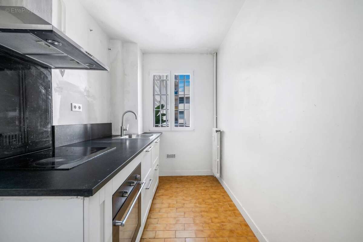 Antibes - 3 pieces - avec balcon et parking - photo 3