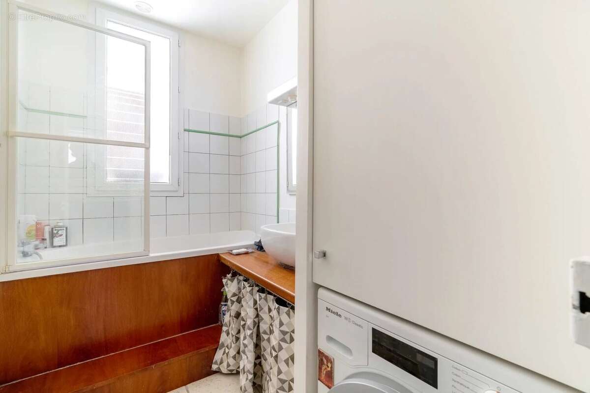 Appartement à LEVALLOIS-PERRET