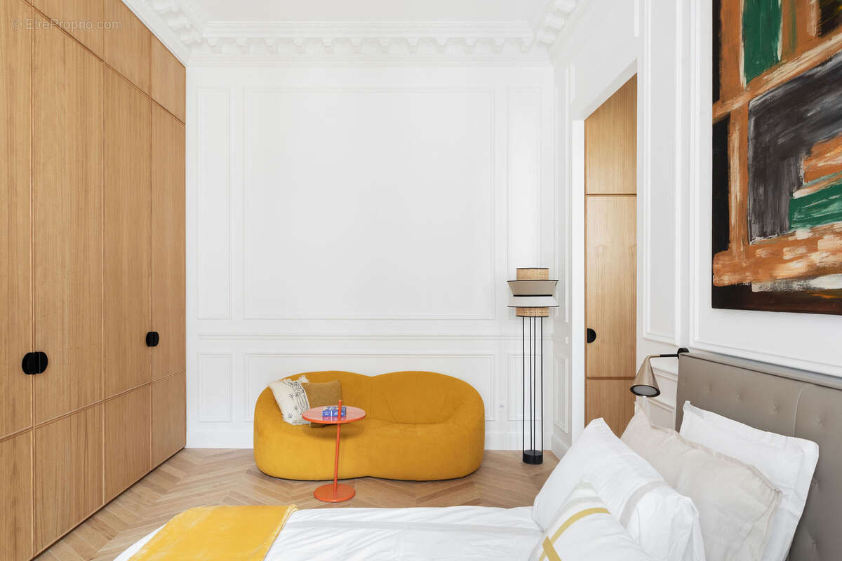 Appartement à PARIS-8E