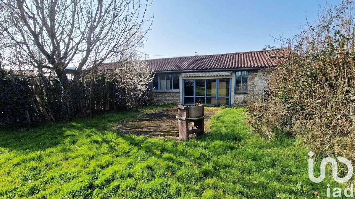 Photo 2 - Maison à SAINT-HILAIRE-DES-LOGES