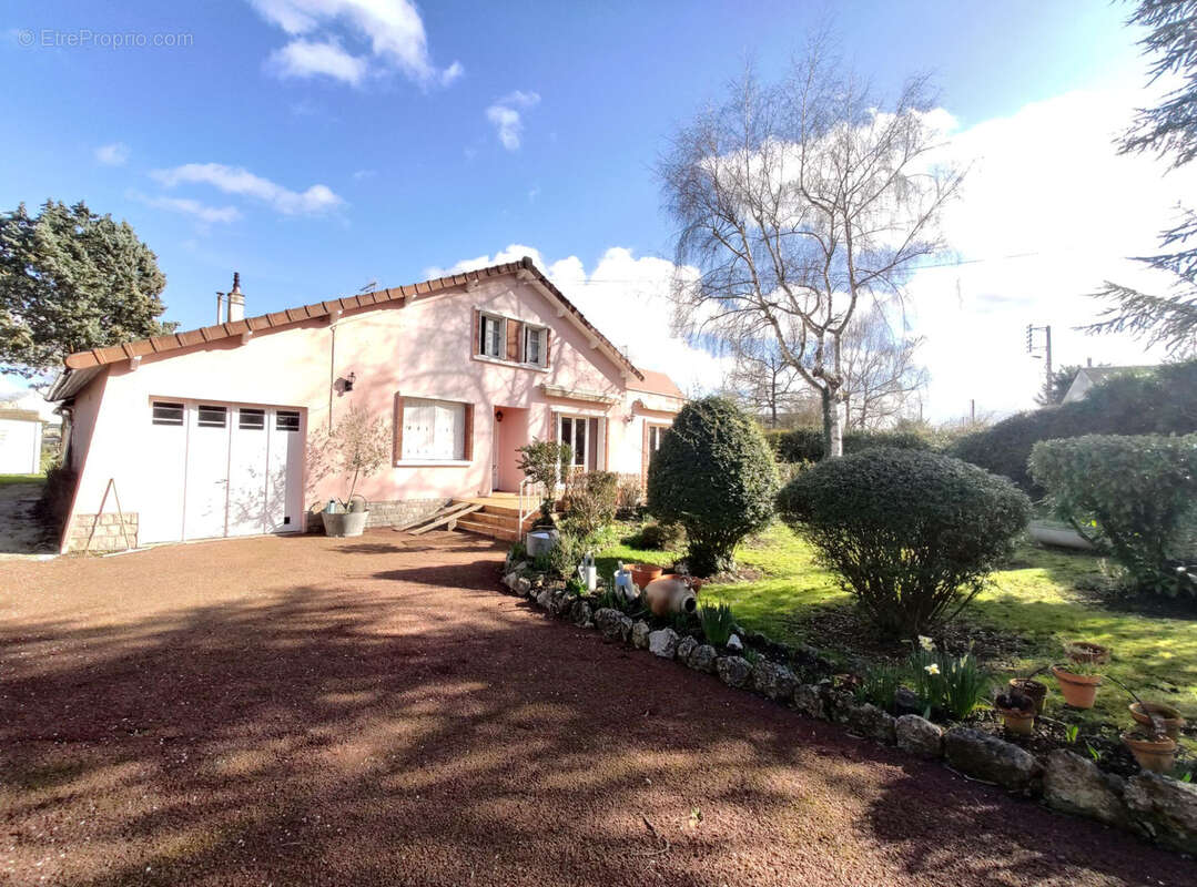 Maison à MEUNG-SUR-LOIRE