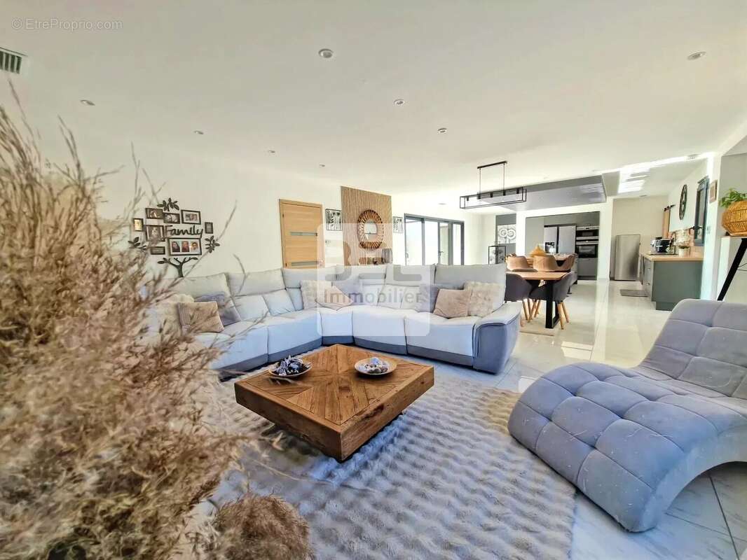 Maison à ROCHEFORT-DU-GARD