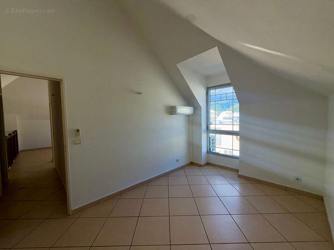 Au coeur du Carré d'Or  -  Spacieux duplex de 102 m². - photo 7