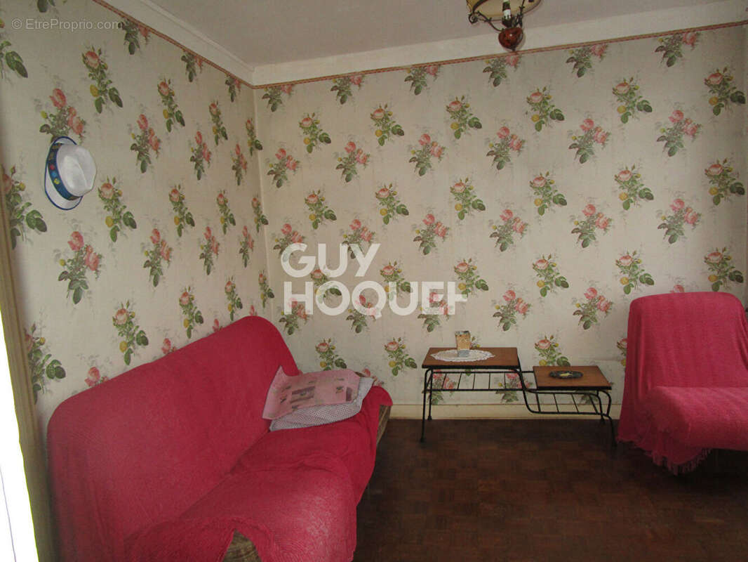 Maison à MAZEYRAT-D&#039;ALLIER