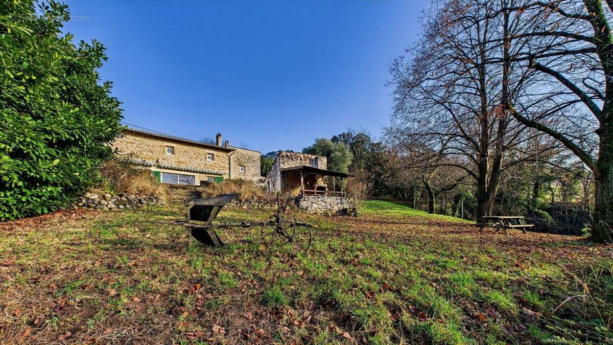 Maison à SAINT-PERAY