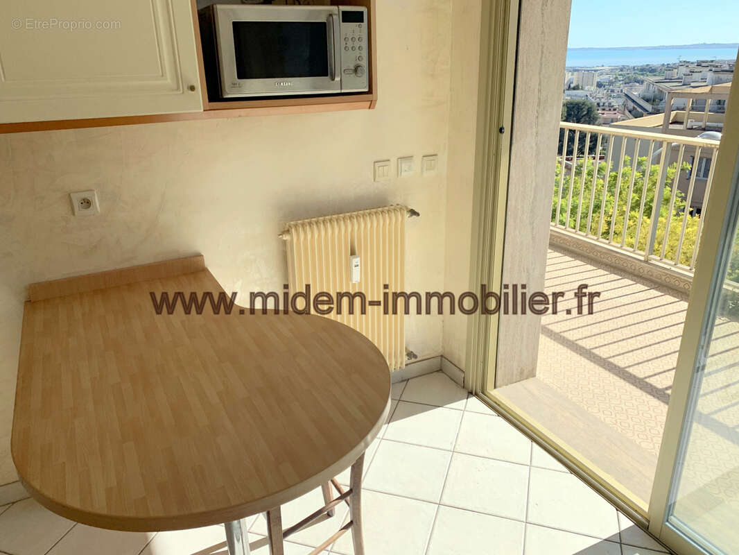 Corniche Fleurie - Dufy, 3 pièces 82 m2 + terrasse 41 m2 large vue mer, cave, possibilité garage à 405000 euro - photo 7