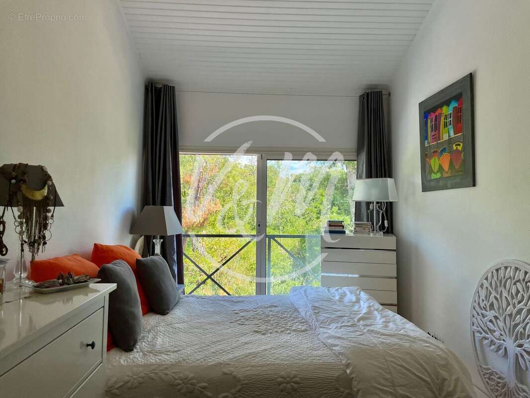 1ère chambre - Maison à LANTON