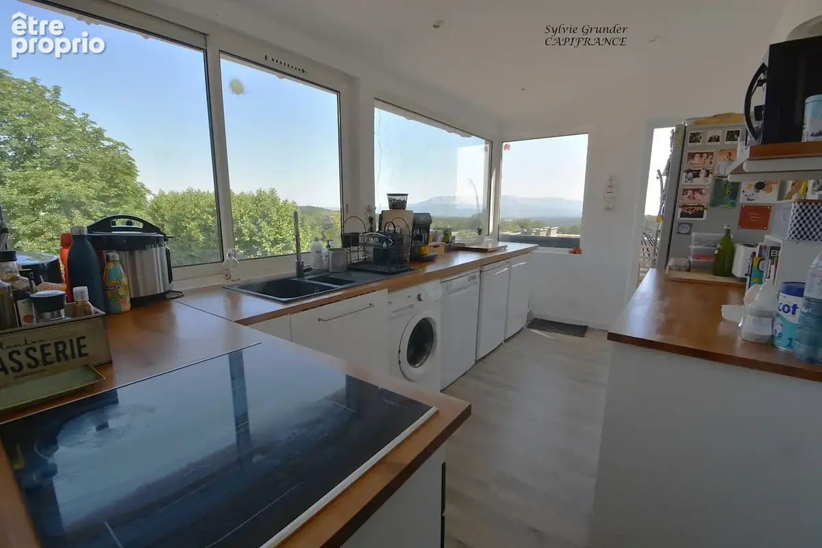 Appartement à vendre Duplex plein de charme 2 chambres avec grand balcon SAINT SAVOURNIN (13) - photo 3