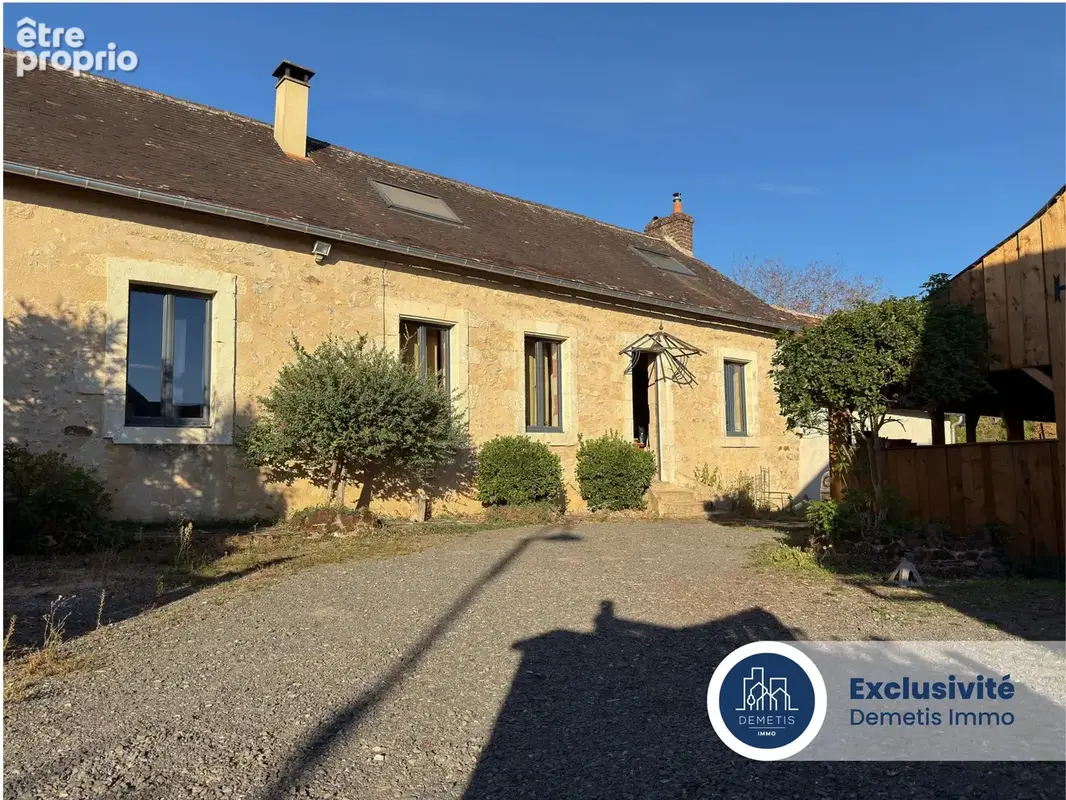 Maison de caractère avec jardin et dépendances - photo 1