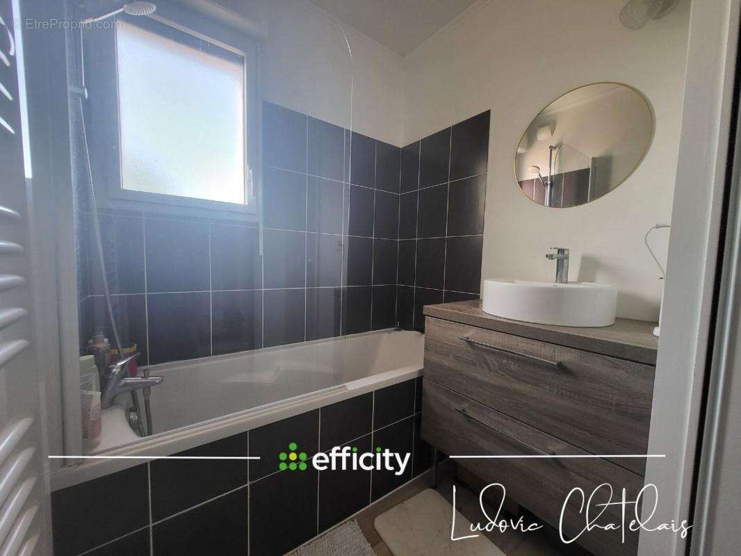 Appartement à NOYAL-CHATILLON-SUR-SEICHE