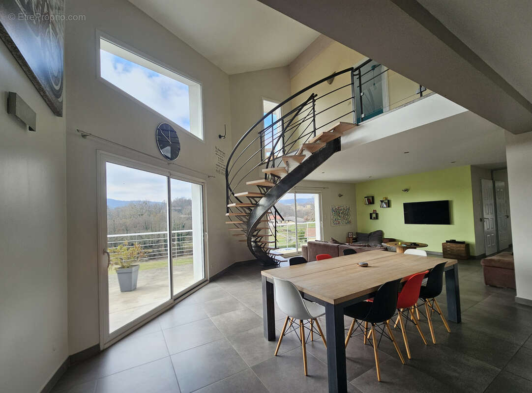 Maison à VARACIEUX