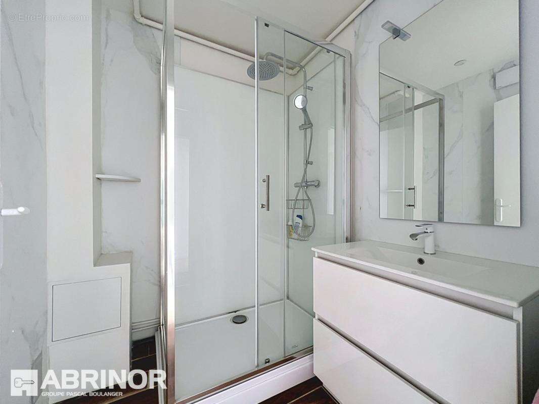 Lille saint maurice - appartement lumineux 3 chambres avec garage et cave - photo 7