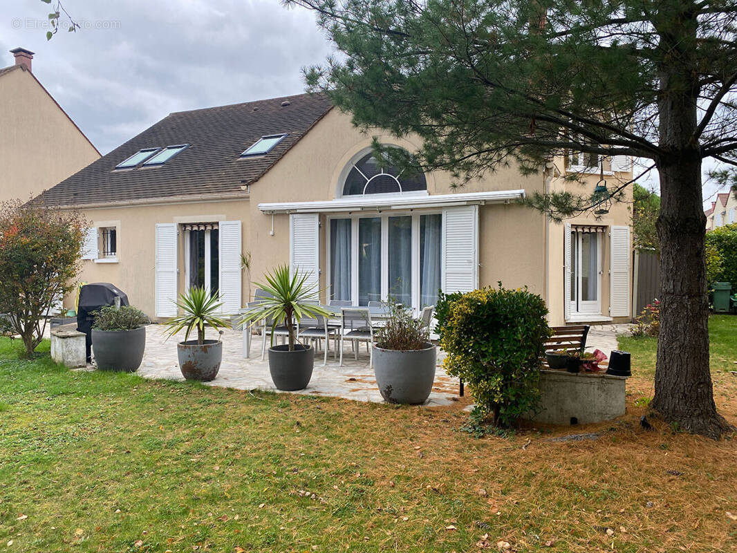 Maison à SOISY-SUR-SEINE