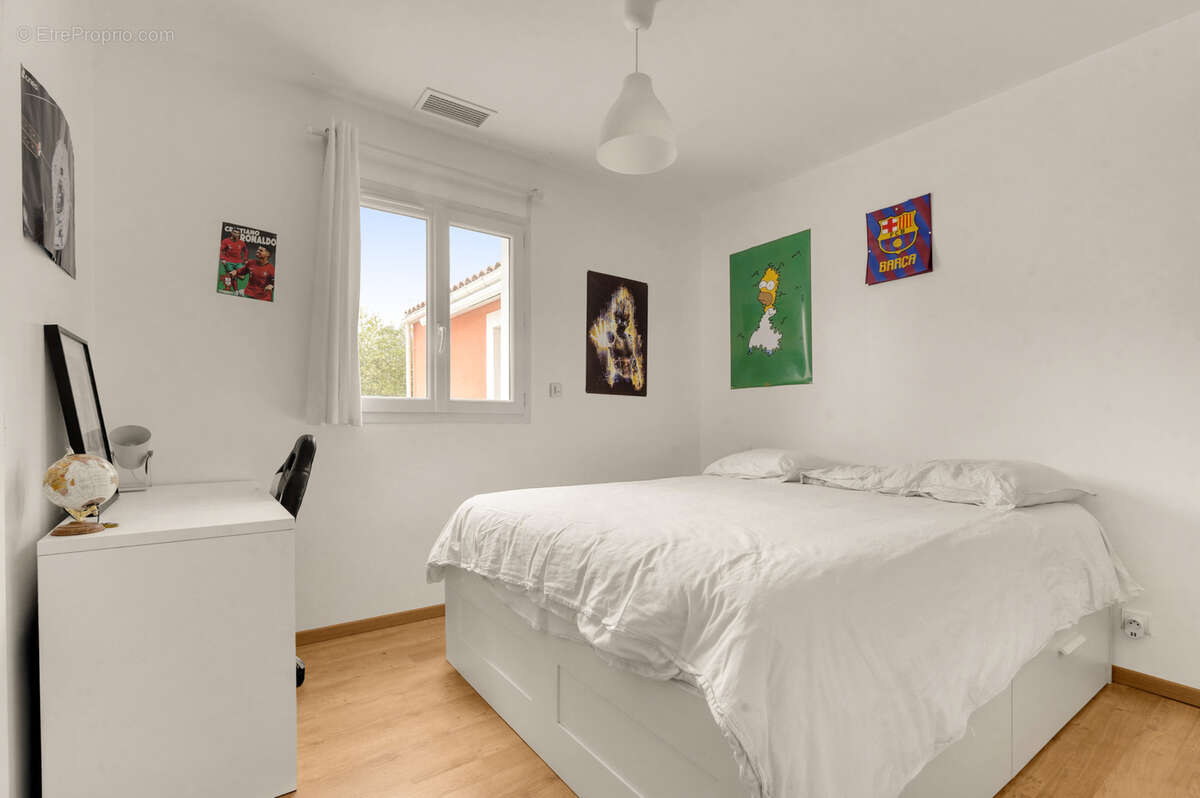 Maison à BRUGUIERES