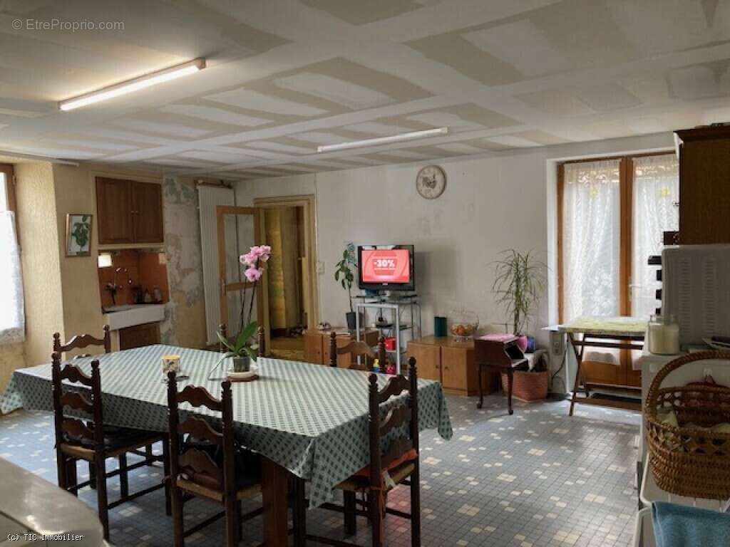 Maison à RUFFEC