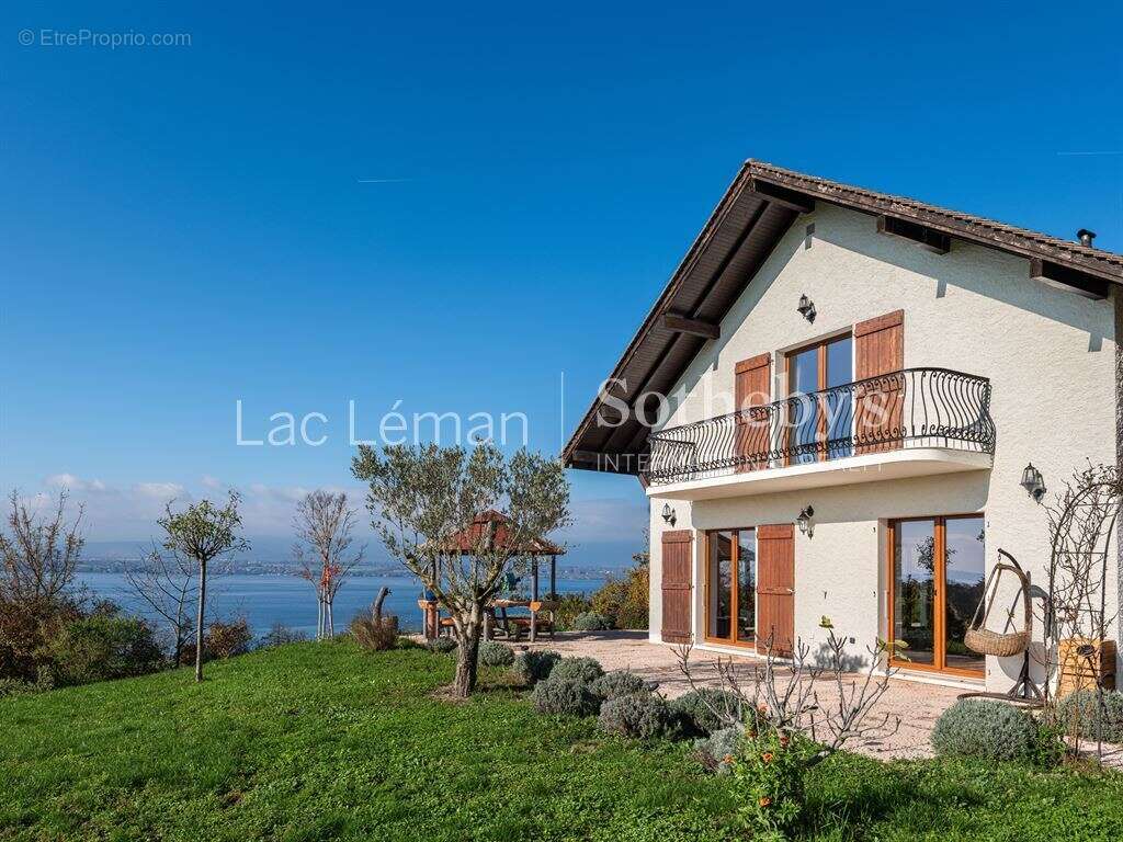 Maison à CHENS-SUR-LEMAN