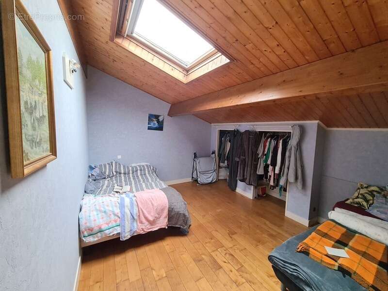 Maison à SAINT-YRIEIX-SUR-CHARENTE