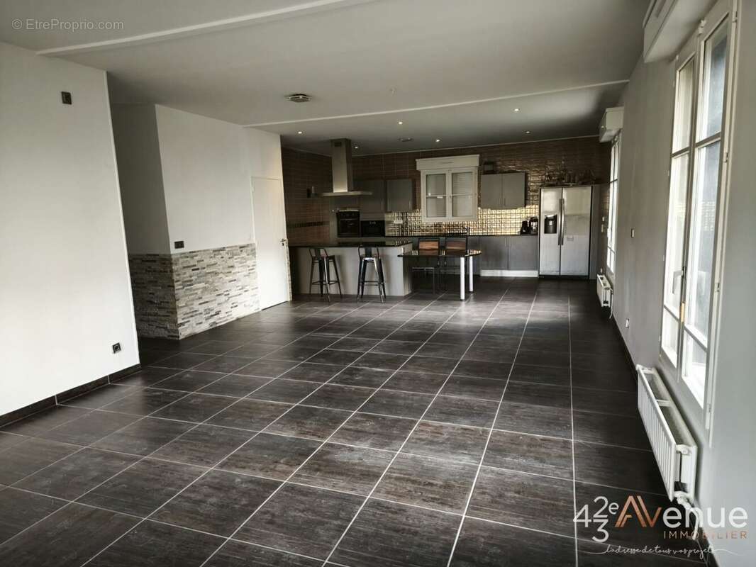 Maison à SAINT-ETIENNE