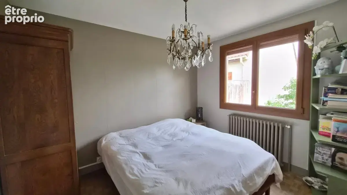 T3, 54 m², sous sol total, terrain 604 m², bon état - photo 10