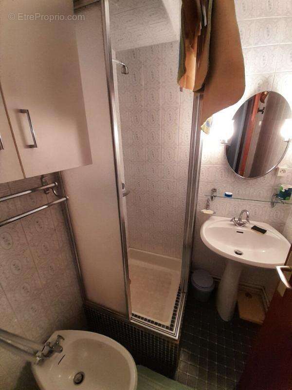 Appartement à EAUX-BONNES