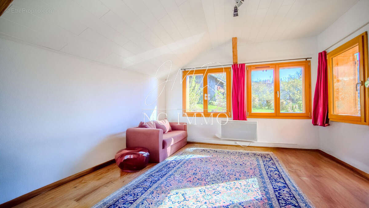 Maison à SAINT-JEAN-DE-THOLOME